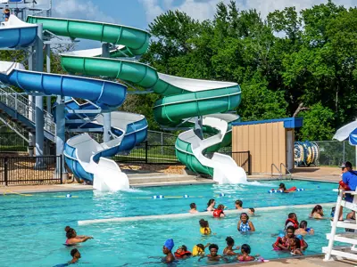 Bryan Aquatic Center dual pool slides