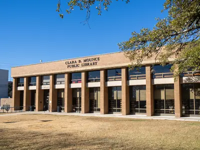 Clara B. Mounce Public Library.