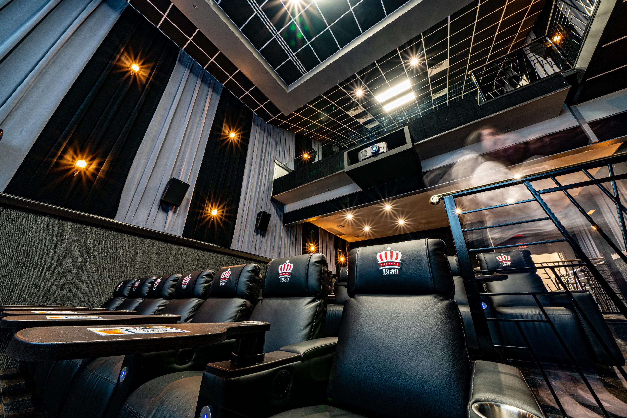 Photo of the interior of the Queen Theatre. 