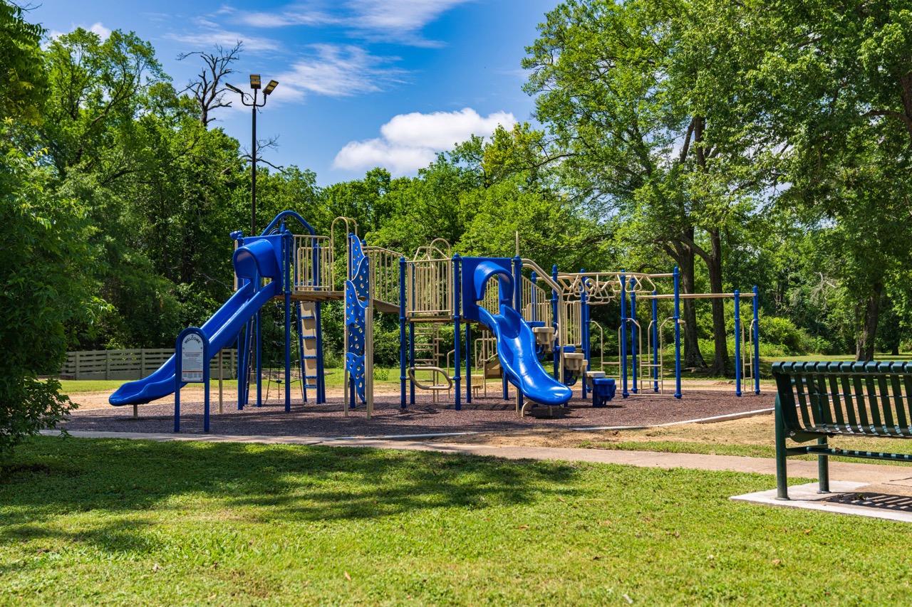 Six new playgrounds installed in Bryan parks City of Bryan, Texas