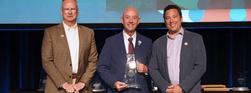 Gary Miller receives James D Donovan award from APPA